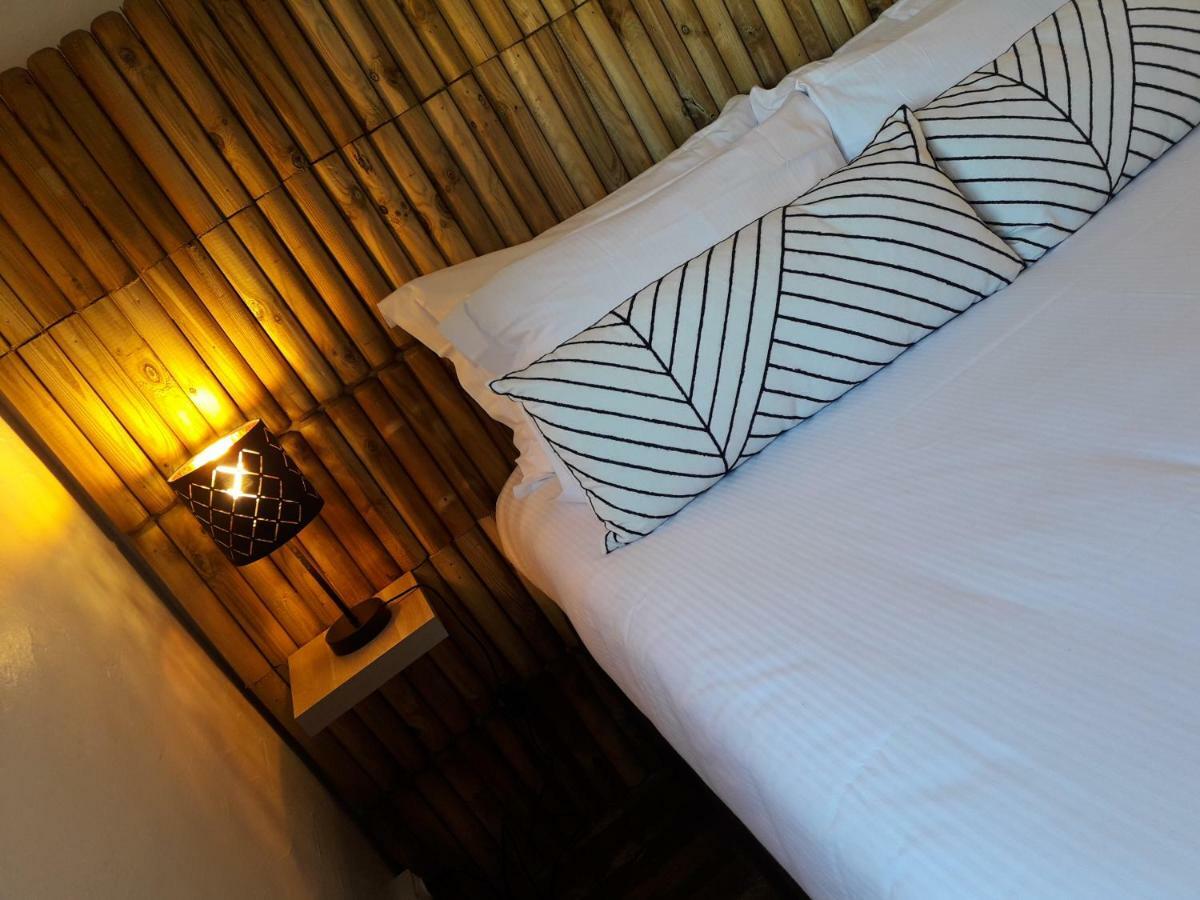 Hotel De La Mer เลอบาร์กาแรส ภายนอก รูปภาพ
